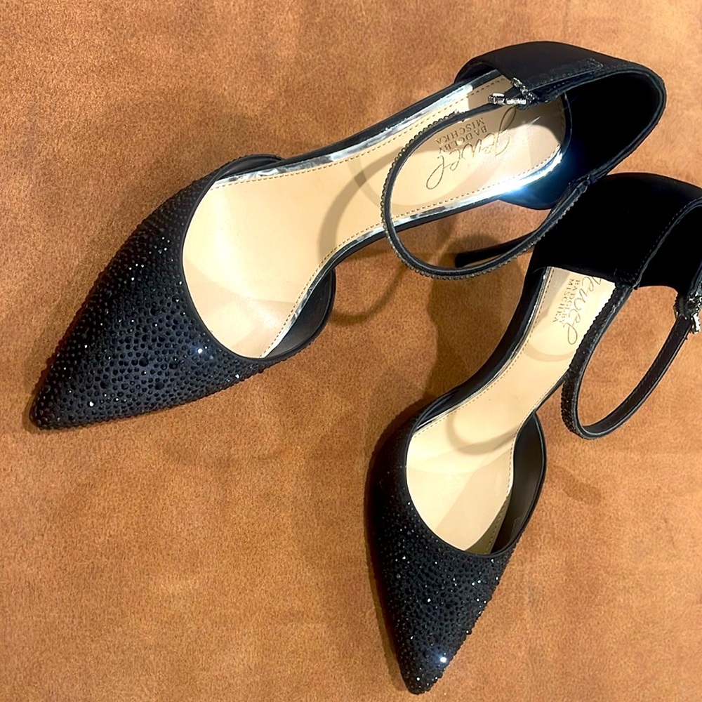 Black heels with rhinestone accents•NEW•Never worn•no box